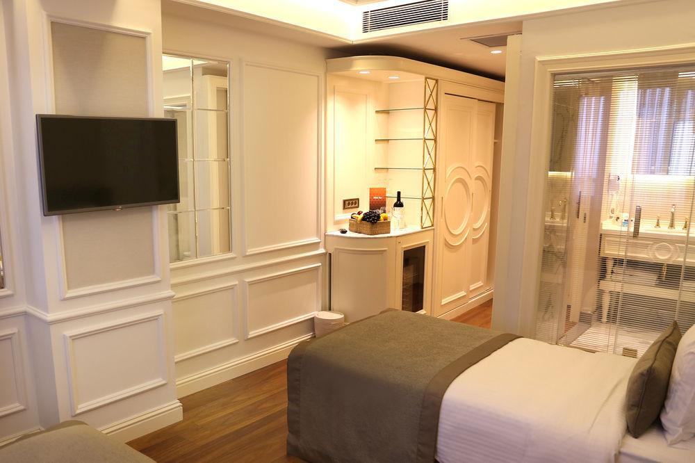 Mina - Special Category 4* Istambul